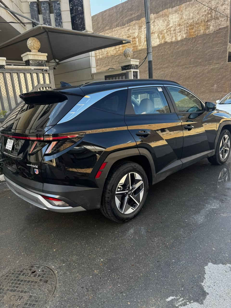 السلام عليكم
توسان 2025 هايبرد 
السيارة فول مواصفات 
بنوراما 
بصمة تشغيل وابوب وصندوق 
كشنات جلد بل الون البيجي وكشن السايق كهرباء 
شاشة جبيرة والشاشة متصل مع كيجات السرعة 
شحن تلفون وايرليس  
٣ انضمة قيادة 
مانع انحدار من المرتفعات 
كشنات الامامية هيتر 
نقاط عمياء 360 ورادار امامي تحديد مسار ومانع تصادم 
اشارة بل المري الجانبية 
صندوك كهرباء 
ليت امامي لد والخلفي ايضآ لد 
السيارة جديدة بشكل وحادثة جدآ جدآ بسيط 
فقط الجامرلغ الجامرلغ مصبوغ وشوية من حافة البنيد 
وصور الحادث ناشرهن 
ماشية السيارة 10 الف ميل فقط
اخوان السيارة بدون لوحات تكلفة الترقيم هيـة 300 الف دينار 
تترقم جميع محافظات العراق 
سعرها 215  وبيها مجال بسيط 
مكانها ديالى - بعقوبة حي التحرير 
***********
