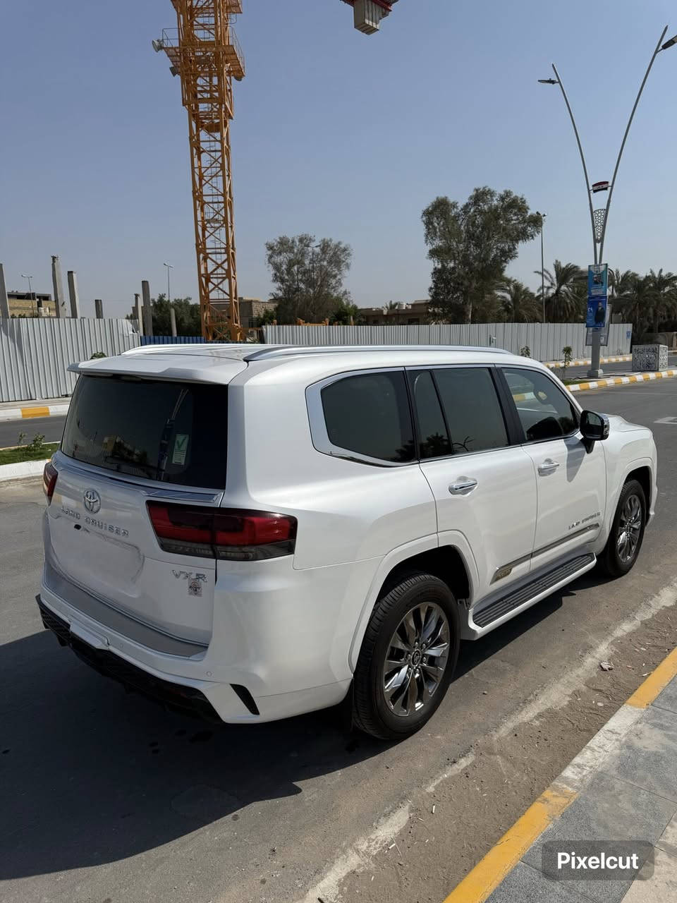 لاندكروز 2024 SAS ضمان كفاله عامه VXR  السياره زيرو سنويه رقم بغداد بأسمي تحويل ثاني يوم ب اسمك

عداد الكيلو / 16 الف كيلو متر 

⬇️مواصفات السياره⬇️

▪️ محرك 3.5 لتر V6 تيربو مزدوج ‎409 حصان، عزم ‎650 نيوتن·متر 
▪️ ناقل حركة أوتوماتيك 10 سرعات (10AT) 
▪️فتحة سقف
▪️بصمه +  تشغيل عن بعد + دخول ذكي على جميع الابواب ✔️
▪️هاند بريك بصمه + اوتو هولد 
▪️نظام منع اصطدام  مع بريك تلقائي 
▪️كراسي جلد + كراسي جميعها كهرباء  
+كرسي السايق ذاكره + لون الجلد احمر + اسود 
▪️ثلاث شاشات + الشاشات الخلفية شد أصلي شد تويوتا وليس شد الوكيل مع سماعات اذان
▪️مرايه جانبيه تعتيم ذاتي + مرايه وسطه تعتيم 
▪️لايت ثلاث عدسات لد + اشاره لد + لد صباحي + بكلايت لد + عدسه متحركه
▪️ الكراسي الاماميه تدفئه وتبريد والخلفيه تدفئه تبريد فول تحكم بل تبريد 
▪️ تبريد بيانو 
▪️ نظام صوتي من JBL مكوّن من 14-مكبّراً صوتياً 
▪️ دفلوك نظام زحف 
▪️ حساس امامي + حساس خلفي+ كامرات 360 درجه في كل جانب  
▪️زراك لايت 
▪️لحايا الدعاميات 
▪️دركة جلد وصاج تحكم  سقف شاوما
▪️صندوك كهرباء  يفتح ويغلق بل قدم
▪️عدد انظمه السياره فول 
▪️ 10 وسائد هواء (Airbags)
▪️أبواب شفط 
▪️داتا شو متعدده المهام 
▪️ المقاعد جميعها كهرباء لثلاث صفوف 
▪️رادار امامي 
▪️عدسات زنون ذكية متحركه مع التشغيل 
▪️كشاف ضباب خلفي 
—————————————————————————-
📱للأتصال على الارقام التاليه
⚠️(رجاءً عدم الاتصال بوقت متأخر في الليل)
1️⃣اثير ***********
2️⃣آسيا ***********
مكان السياره ذي قار -الناصرية
