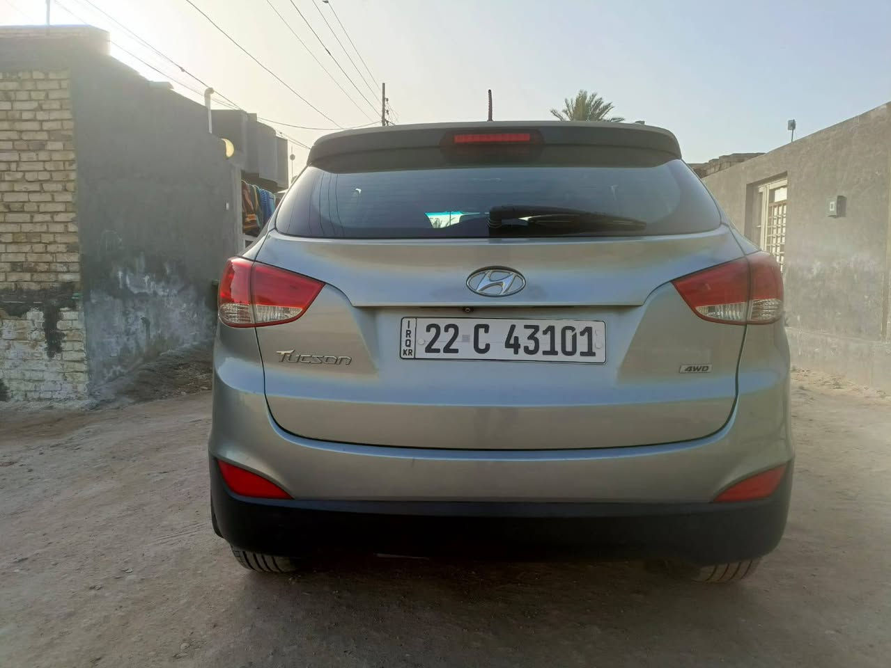 السلام عليكم 
توسان خليجيه للبيع فول مواصفات 
مواصفات السياره 
1-بانو راما 
2-كامره 
3-تخم تاتر
5-موديل 15
6-فقط بيه البنيد مصبوغ
والدعاميه مصبوغه مابيه اي حادث 
7-الجاملغ الامامي جهة السائق معدل على البارد 
السعر على الخاص
المكان/بابل /الحمزه الغربي


**إذا كنت صاحب هذا الإعلان وتريد حذفه لأي سبب، رجاءا أرسل رسالة إلى الدعم الفني**