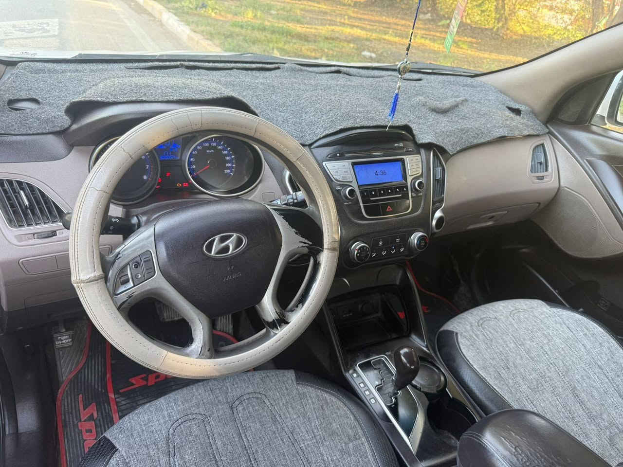 سلام عليكم سياره نوع توسان موديل 2013خليجي واحد عل واحد كفاله عامه عده قطعه وحده فقط كفاله كير مكينه حداديه تخم تاير تبريد تدفىه تبريد ثلج شاير بل مري شاشه كامره حساسات تحكم ستيرن خمسه ويل كب سياره جاهزه خير من الله العنوان كربلاء السعر 130 وبيه مجال حك الجيه الهاتف ***********بسمي تحويل مباشر
