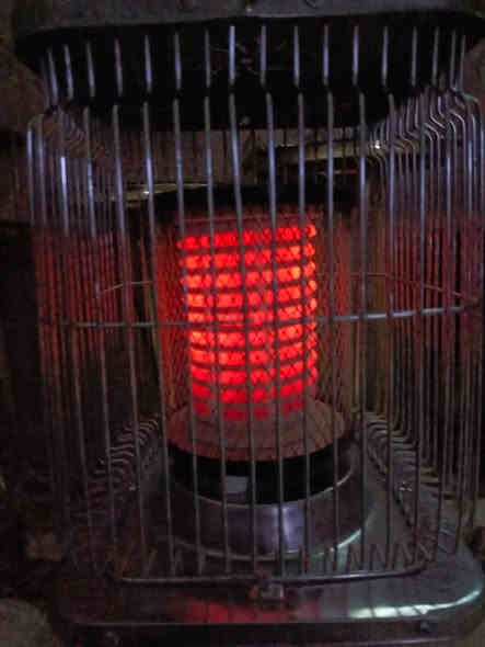 يـــْْْــالــــلـــۿ يــــارزاق 🤍
الــْْبــيــع الــْْسـريـــع 🤍✨ 
الي عنده غراض يدزهن خـْْاص ابيـــْْعهــْن الــْْه 😌✌️💛دفايه كهربائيه للــــْْْبيع نضـــْْيفه اخو الجديد سعرها 25 الف للإستفسار الاتصال علئ الرقم *********** او مراسله ع خاص العنوان كركوك 🌸🤍
