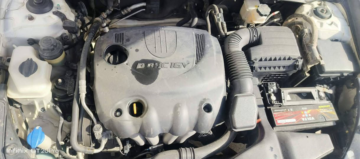 ‏‪***********‬‏سوناتا 14كصه جنطه ادوات رقم انكليزي شمالي محرك 2400
نص فول تحكم شاشه... السياره بلعماره وتساب
