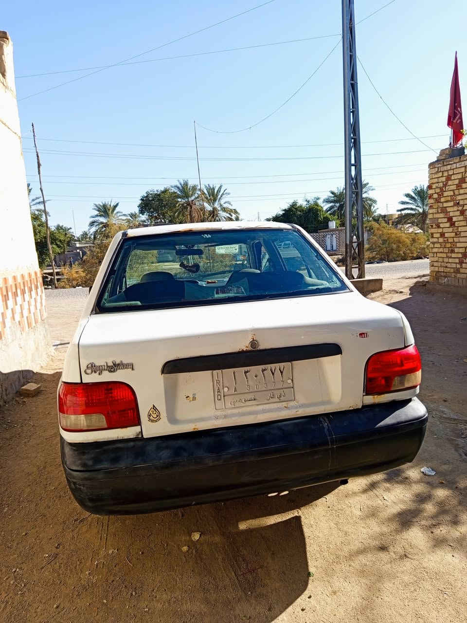 سلام عليكم سايبه موديل 2014 السيارة جاهزه مكينه وكير شرط بيه وكاله بسمي كهربائيات كله شغاله السعر 20 وبيه مجال لشراي مكان ناصريه سوق الشيوخ الرقم الهاتف ***********
