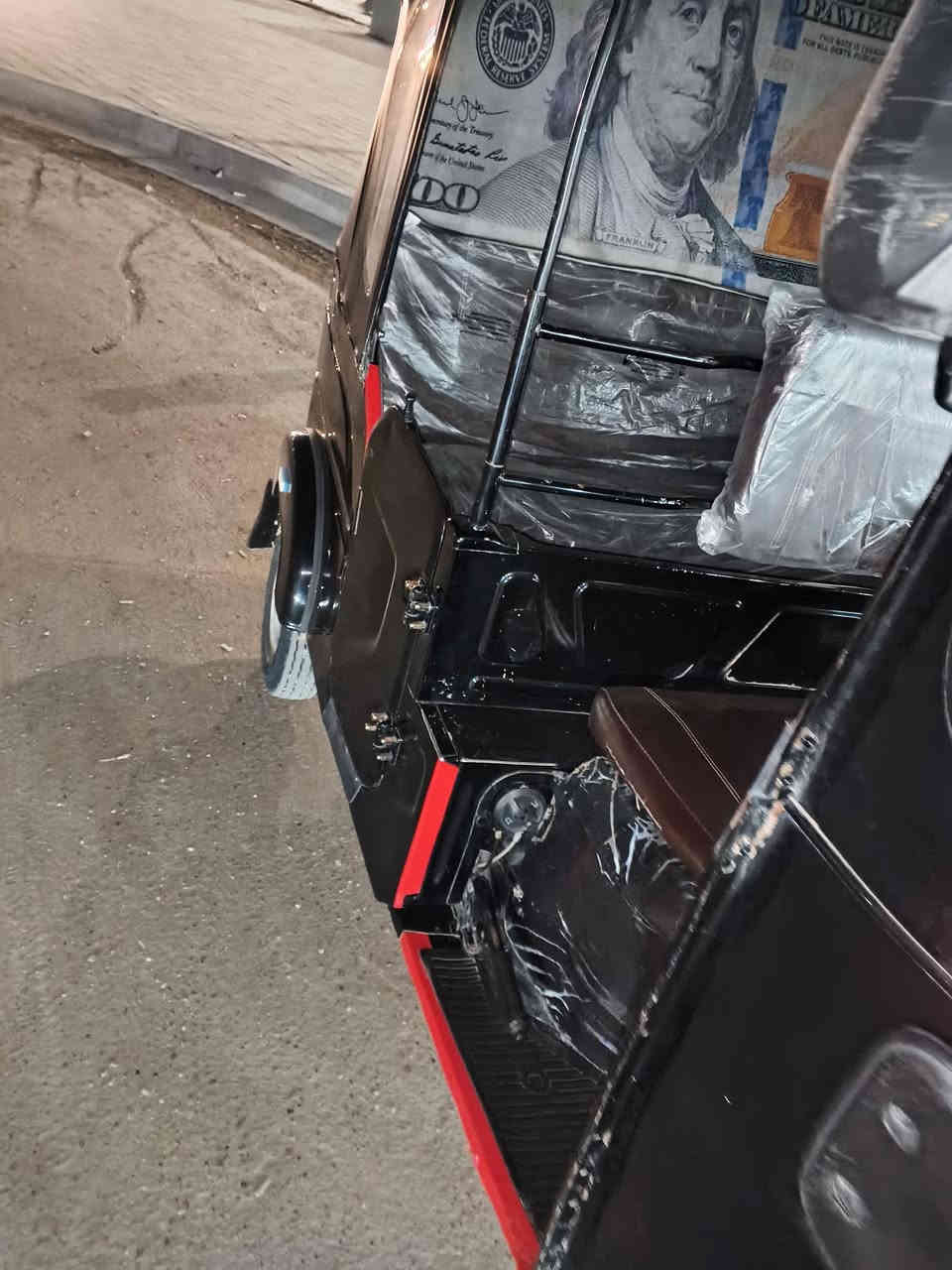 سلام عليكم تكتك للبيع موديل 2022 شهر ١١ كفاله من الشرك كفاله الغوده بيها شويه صفحه بارد تخم تايرات جديده شركه دبلات جديده 
العنوان: بغداد العبيدي حي الرئاسة
السعر: ٩ وبيها مجال *********** رقم الهاتف بي واتساب
