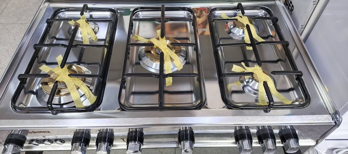 نقد او اقساط 
عروض نار 🔥🔥🔥

☑️النوع: شارك 🇮🇹
بوتاجاز بفرن قائم بذاته.
☑️المقاس: 90×60 سم.
☑️عدد الشعلات: 5 شعلات غاز علوية.
☑️نوع الحوامل: حوامل من الحديد الزهر (الكاست).
☑️الخامة: ستانلس ستيل قوي ومقاوم للصدأ.
☑️الإشعال: إشعال ذاتي للشعلات والفرن.
☑️الأمان: يتوفر بخيارات مختلفة، بعض الموديلات قد تكون ☑️بدون أمان كامل.
☑️الفرن:
☑️إضاءة داخلية لمراقبة الطعام.
☑️باب زجاجي مزدوج يتحمل الحرارة.
☑️شواية مدمجة.
☑️الصناعة: المكونات إيطالية بالكامل، والتجميع 
  في مصر🇪🇬

للحجز ***********
العنوان ديالى بعقوبه العزات 
@أبرز المعجبين معرض البحيرة الجميع
