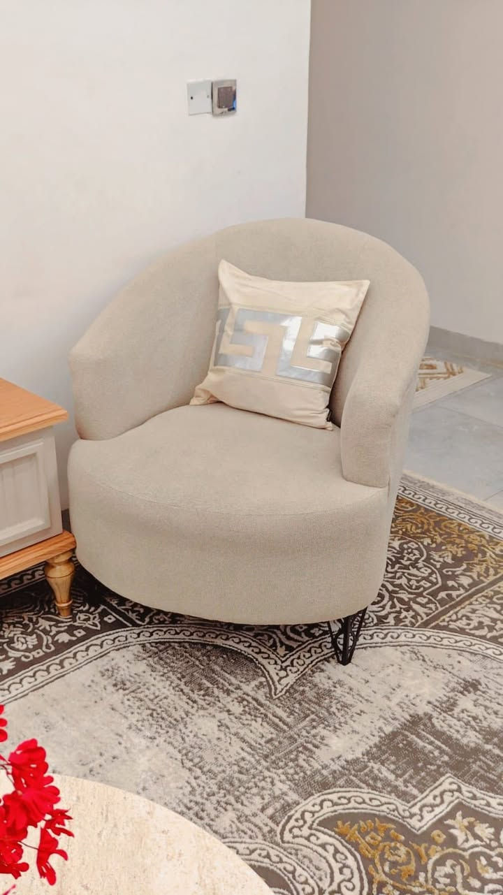 السلام عليكم
نص تخم عراقي مودرن ٥ مقاعد

مستخدم ٣ اشهر فقط

السعر ٢٥٠ الف

بغداد السيدية

***********
