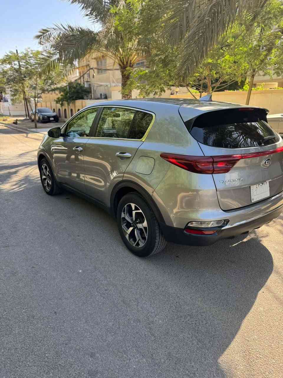 السلام عليكم 
كيا سبورتج 2021 رقم بغداد.  حادث سرقه تاير مكفوله من الصبغ  صور الحادث مرفقه
ماشية 42 mi
المواصفات : محرك 2400 / شاشة // كامرة  / بلوجكتر  / قطعتين تبريد / مانع انزلاق / مانع انحدار / مود درايف / تحكم ستيرن / كروس سرعة / شاشة اعطال / بلوتوث / اواكس / 

عنوان بغداد العطيفيه:📍📍

للاستفسار الاتصال بالرقم :***********
