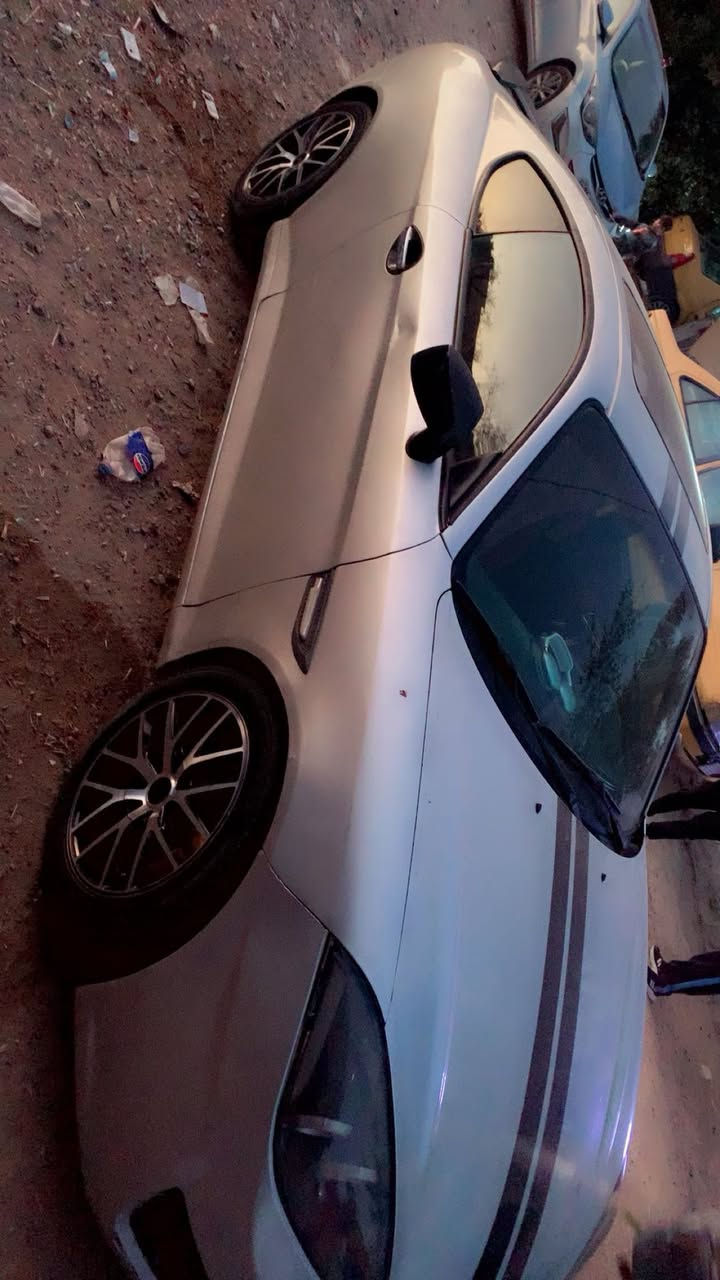 هونداي تيبرون موديل 2009 مكفوله السياره من الحادث سياره خير من الله تخم تاير تدفئه وتبريد ثلج. محرك جديد سياره مابيهه اي نقص كهربائيات فول باتري جديد بيهه رصعه فقط بلباب مبينه بلصوره السعر 53 ورقه وبيهه مجال بصيط  المكان بغداد الزعفرانيه 
مكلف بلنشر للاتصال اتصل عله ***********
