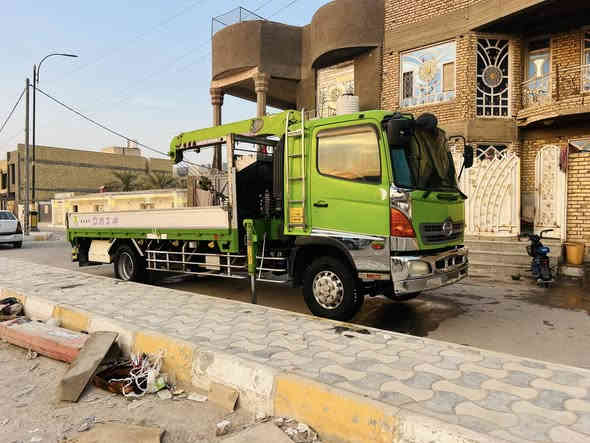 السلام عليكم للبيع هينو شيطان كرين ابلادي يونك سلايتين مكينه 5 اسلندر  رقم بصره بسمي لستفسار الرقم ***********
