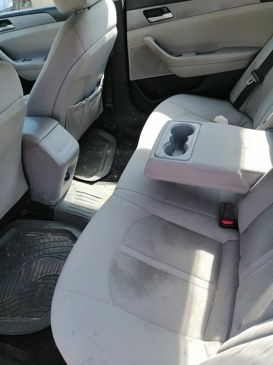 السلام عليكم من رخصت صاحب الاكروب المحترم عندي هاي السياره للبيع سوناته موديل 19رقم نجف وارد أمريكي بدون تبديل كولهه ليبل واحد وجاهزه كول نقص ما بيهه السياره مكان السياره ديوانية وهاذه رقمي *********** السعر 130والشراي بي خير ويدلل
