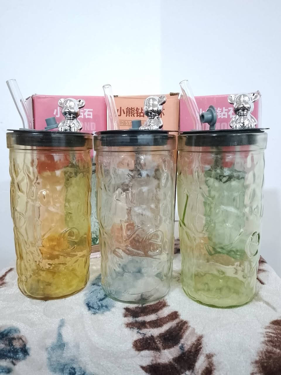 السلام عليكم
🔴عرض خاص لاصحاب المحلات🔴

كلاص زجاجي ابو القصبة حتى القصبة زجاجية الحجم 500 مل 

شكل جميل وحلو 

🔴البيع كمية شلع

🔴 تقريباً يطلعون  { 54 } قطعة

يتوفر بثلاث الوان [ الاخضر /القهوائي/ الشفاف ]

اكثر كمية الوان الشفاف 

بيع بأقل من سعر الجملة سعر القطعة 750 دينار مع التوصيل شكد يطلعون عدد القطع نتحاسب وبيهم مجال ✅ 

الاتصال على الرقم( *********** )
 او مراسلة واتساب
