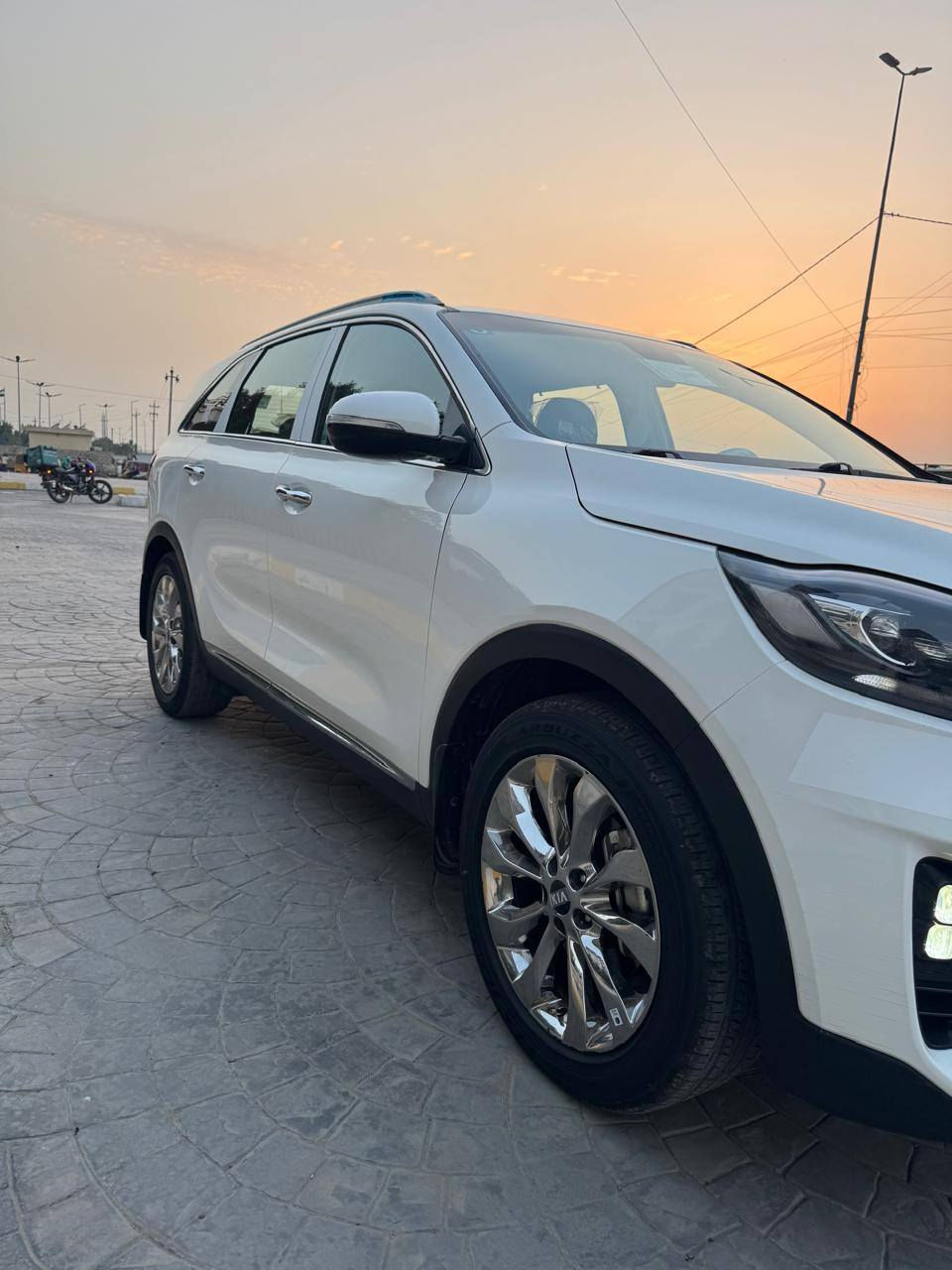 السلام عليكم
نبدأ ب الصلاة على سيدنا محمد (ص) 
كيا سورنتو خليجي  2019 شركة الدوليه
سنويه وهزه جديده   رقم دولي مميز
مكفوله كفاله عامه من كلشي..ب العافيه عل ياخذهه
سياره جديده واحلى من الصور   على ايد وحده من الشركه
6 سلندر   7 راكب  3 قطع تبريد
ترحيب عند الاقتراب..مري شفط
لايت 3 عدسات   دبل شباك  شكل ال 20
لد امامي خلفي    حساس امامي خلفي   كامره خلفيه
فول مواصفات عدا البانوراما 
كشنات مخمل  والاماميه كهرباء
دشبول زئبقي    شاشه كار بلي
بردات خلفيه
السعر  258 $  بيهه مجال للطيبين انشالله
مكاني بغداد الكرخ   ***********
