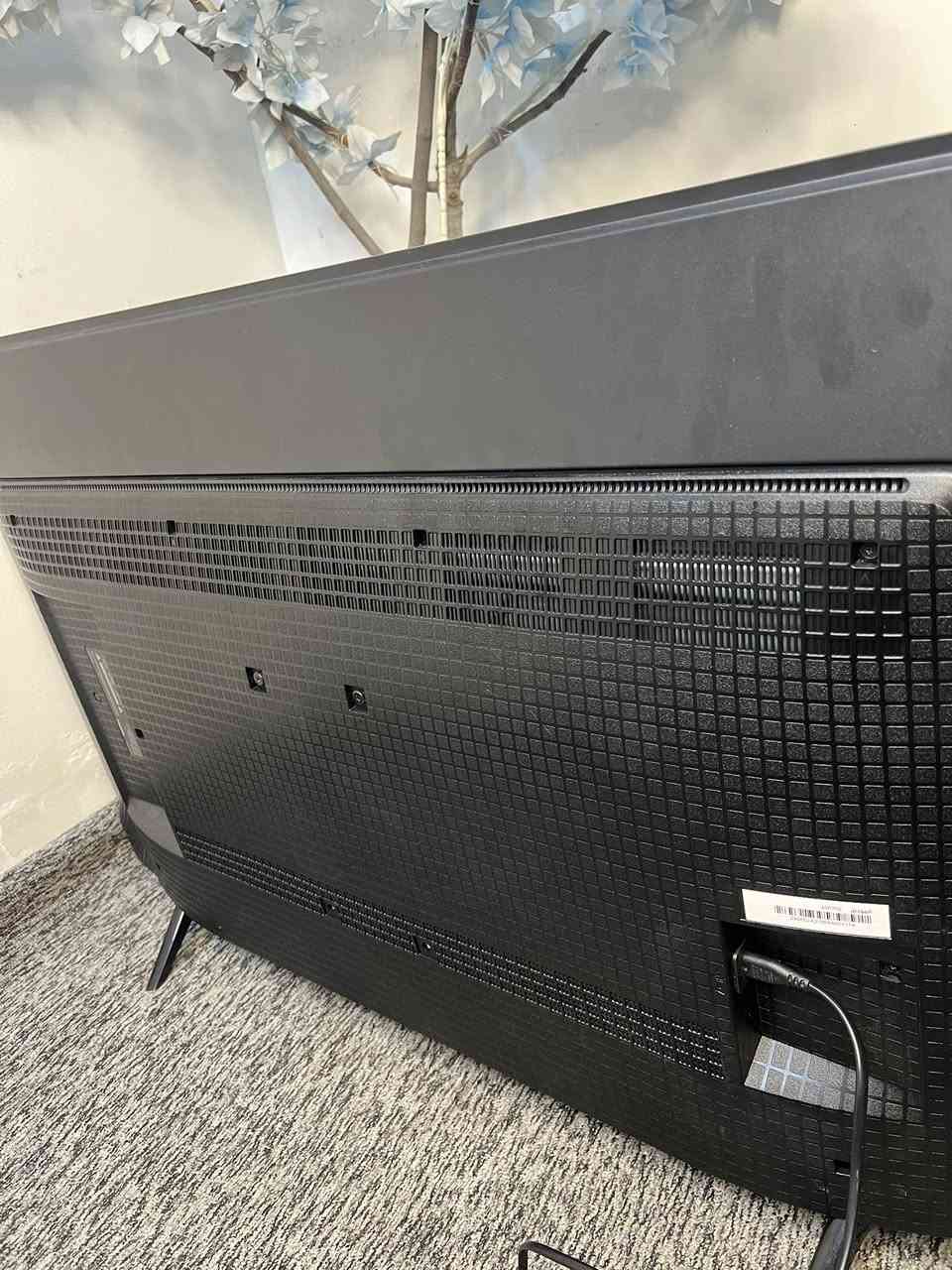 بلازمه حجم 43 من شركهTCL اقوى نوعيه بلسوك حاليآ وبي ضمان 3سنوات وورقه الضمان موجوده  ونضافته 100%استخدام اقل الشهر مكاني بغداد حي اور السعر 325 وبي مجال قليل حك الجيه
***********
