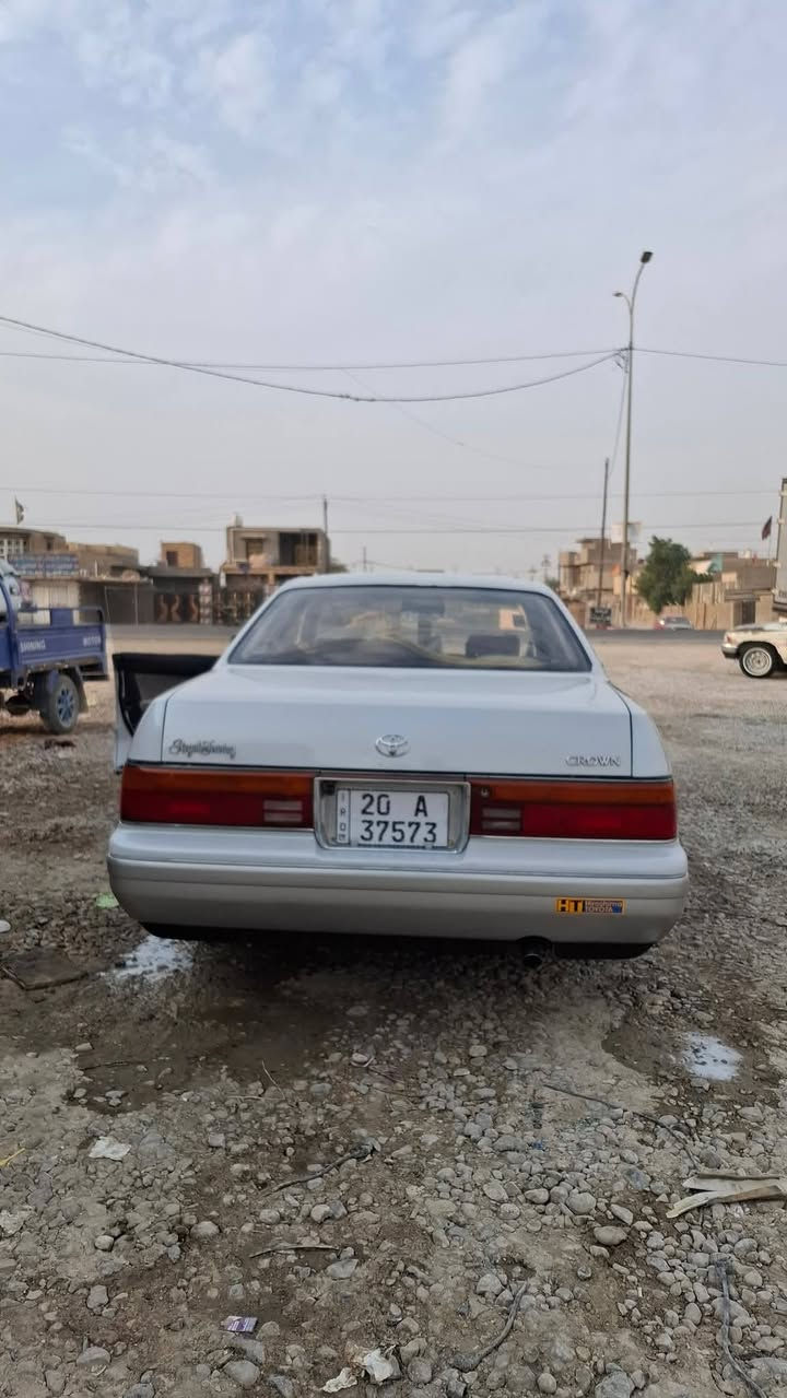 السلام عليكم
بطه فصل لون لؤلؤي 

موديل 1994

سياره كفاله عامه لاضربه لاخياس لانقل جثه مكفوله من العيب الشرعي

محرك مكفول 

كير مكفول

 حداديه جديده 

سياره باسمي مداور ثاني يوم 

تبريد شغال ثلج 

مري شفط 

غرفه جديده 

دشبول جديد 
كشنات كهربائيه ثنين
كهربايات كلها شغاله مانقصها شي 

سعر 78 

مكاني دوانيه 

***********
