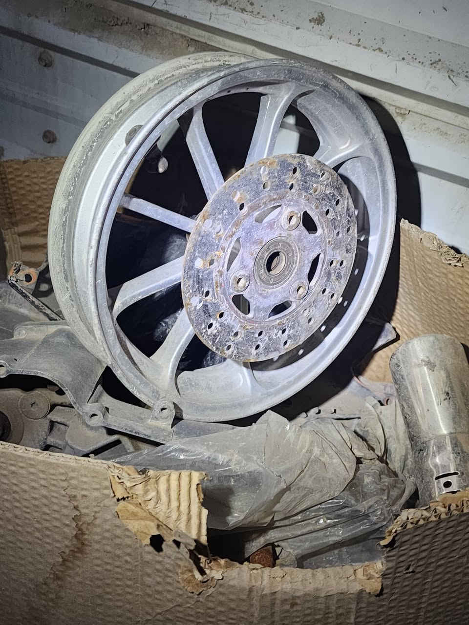 مكينة ولفين شغالة كلجاته رياضي للبيع الاستفسار *********** مكاني سيدية وعدي بعد غراض
