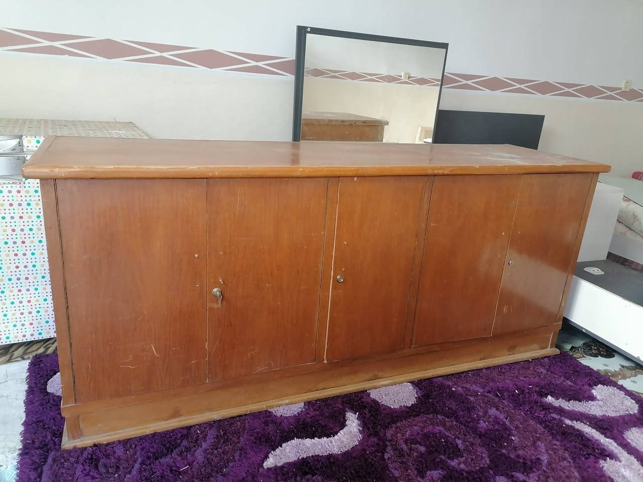 بوفيه صاج مابيها ظرر 
السعر 75 وبيها مجال بصيط للشراي 
العنوان ديالى الخالص سعدية الشط


**إذا كنت صاحب هذا الإعلان وتريد حذفه لأي سبب، رجاءا أرسل رسالة إلى الدعم الفني**