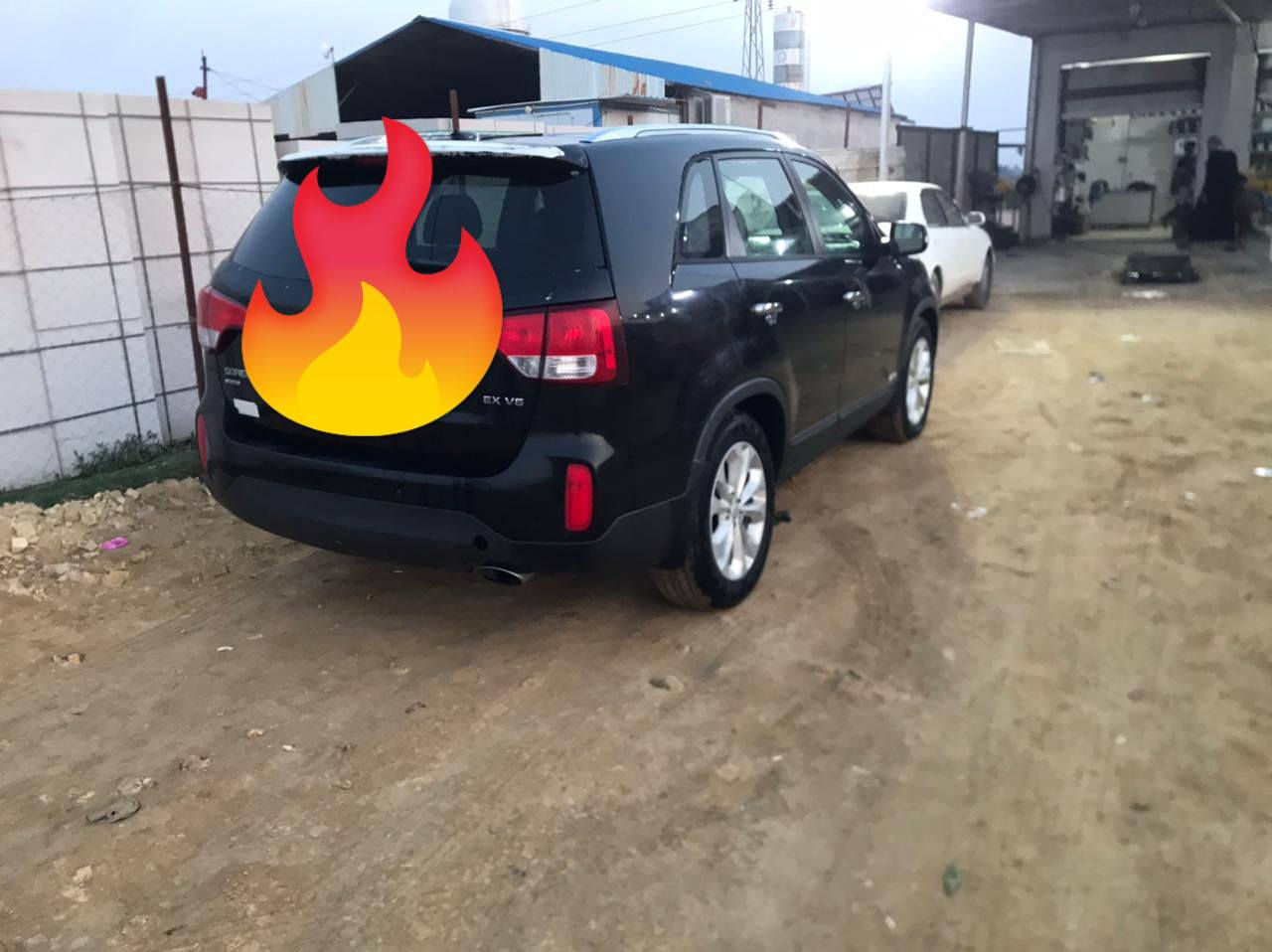 سلام عليكم
سياره سورنتو موديل 2014 
فول 1على 1  بصمه ريموند فتحه سلايت كشنات جلد فول مكفوله من الكص
سعر 90 وبيها مجال
رقم الهاتف ***********
               ***********
