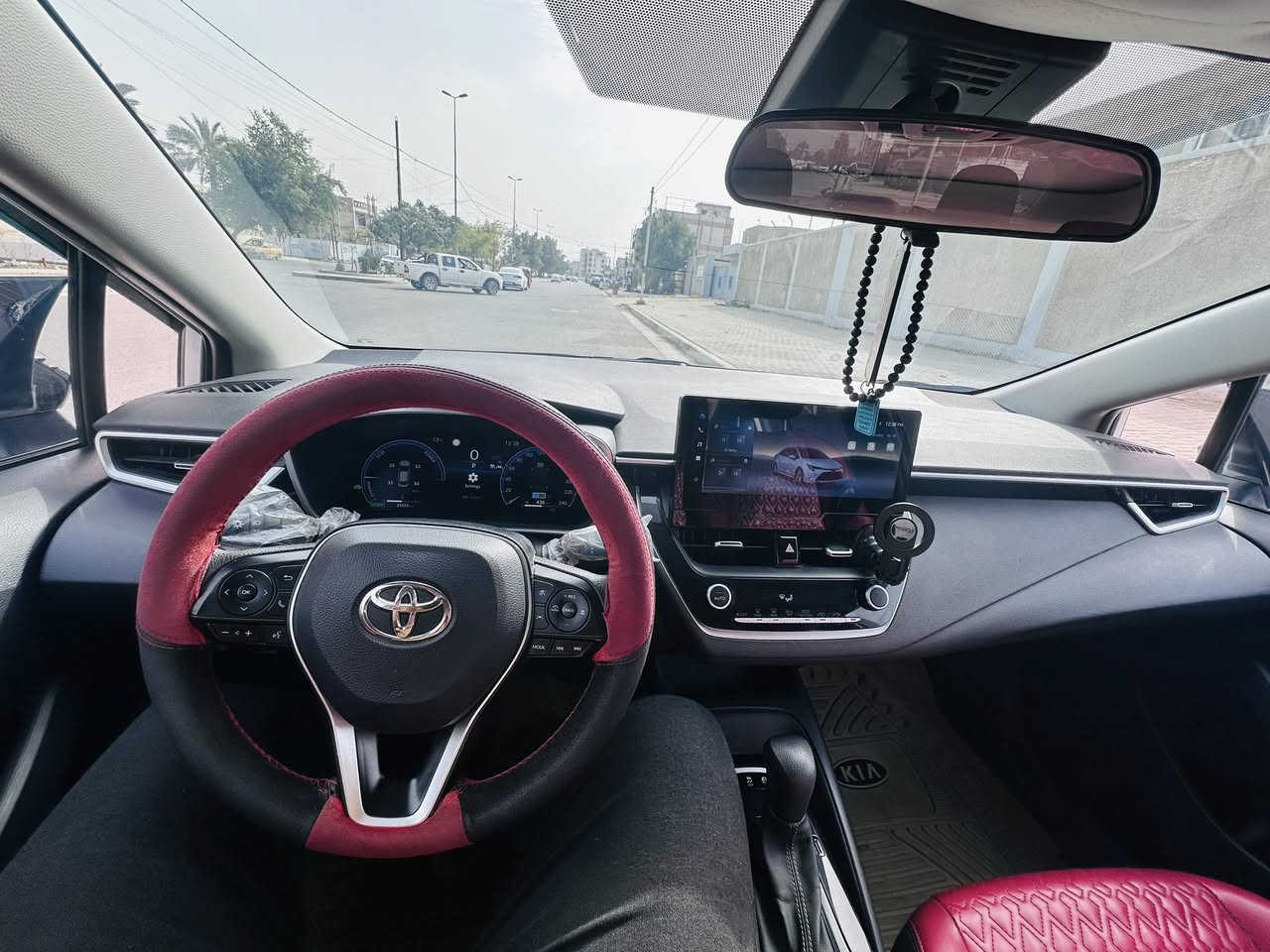 السلام عليكم
كورلا 2024 هايبرد 

ماشية 26 الف 

المواصفات فول وكشنات جلد وكهرباء

مكفولة من كلشي ومناقصها شي الحمدلله 

سنوية باسمي  

بغداد / حي الجهاد 

ممتواجد ع فيس 

***********  اتصال + واتساب 

السعر 22 مليون و 500 الف
