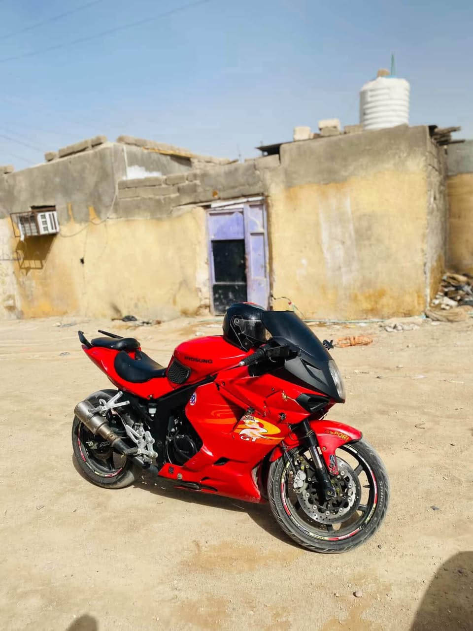 سلام عليكم ورحمة الله
شباب بطح حجّم المكينة 250cc

الون احمر دراجة نضيفة مثل ما أتشوف بصورة بس شكم زلق بلكفرات اصغار تايرات جدد دراجة طافيه ابيع كوم حديد

جماعة 600 لا تجون دراجة اوراق ومثل ما أتشوف تفاصيل بعينك

المكان البصرة الزبير ماعندي توصيل

الرقم الهاتف:***********
