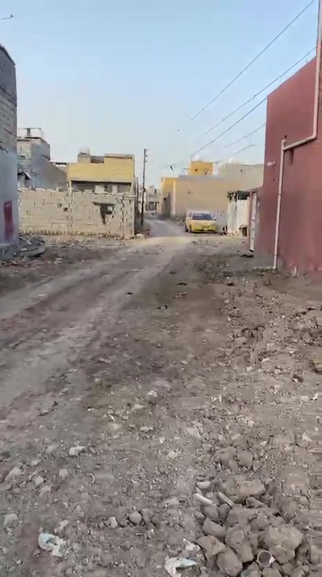 السلام عليكم دار للبيع المساحه 66 سعر 30 وفي مجال على المشروع قروب بيت دخان استقبال كبيره غرفه كبيره 
بناء جديد الرادله فقط ارضيه ***********
الفرع محدود فقط باقي على التبليت كامل المجاري

