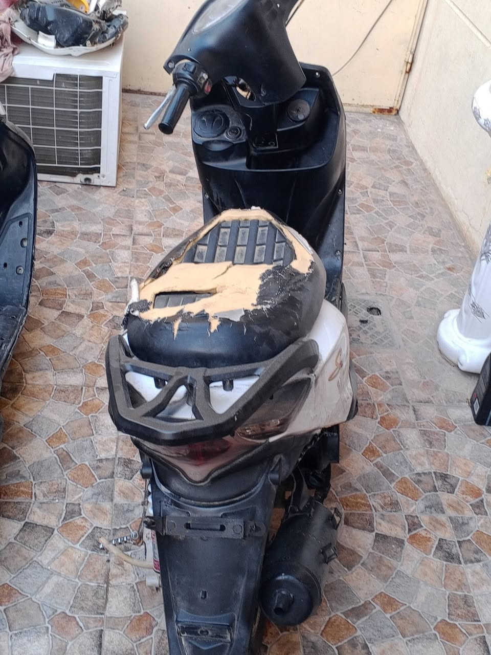 السلام عليكم دراجه ماكس صيني محرك ياباني شغاله هندر فقط للبيع محرك يبخر موجود وجه دراجه سعر به125ببه مجال بيهه خربطه كابريته مكاني تكريت


**إذا كنت صاحب هذا الإعلان وتريد حذفه لأي سبب، رجاءا أرسل رسالة إلى الدعم الفني**