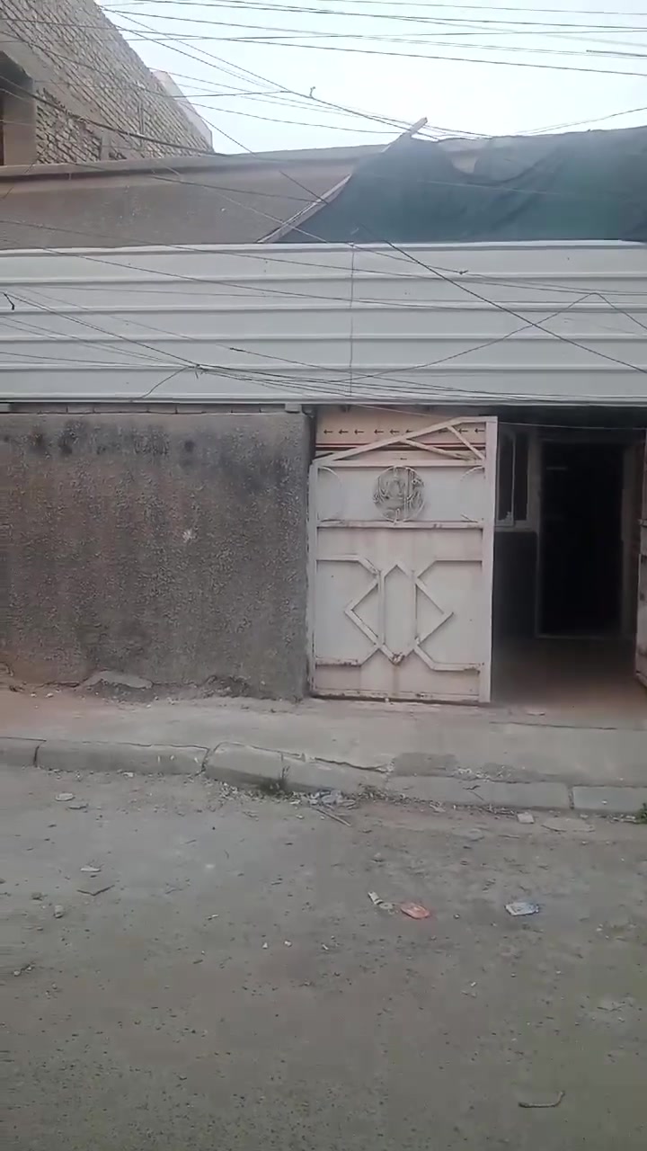 السلام عليكم
⚠️يعلن مكتب عراق السلام للعقار 
      عن توفر 
🏠 منزل للبيع مساحة 100م طابق واحد مربع
      منطقة ال 5000 قرب على سوك الچبير مدخلين
       استقبل + مطبخ +صحيات + ترك +وغرفة نوم 💤 
مثل ما واضح عدكم بالفديوا 
للاستفسار الاتصال على الارقام :
لؤي التميمي 
***********
رياض التميمي
***********
قصي التميمي 
***********
أو زورنا في مكتبنا مكتب (عراق السلام) للعقار 
العنوان : شارع جامع النور
اهلا وسهلا بيكم
