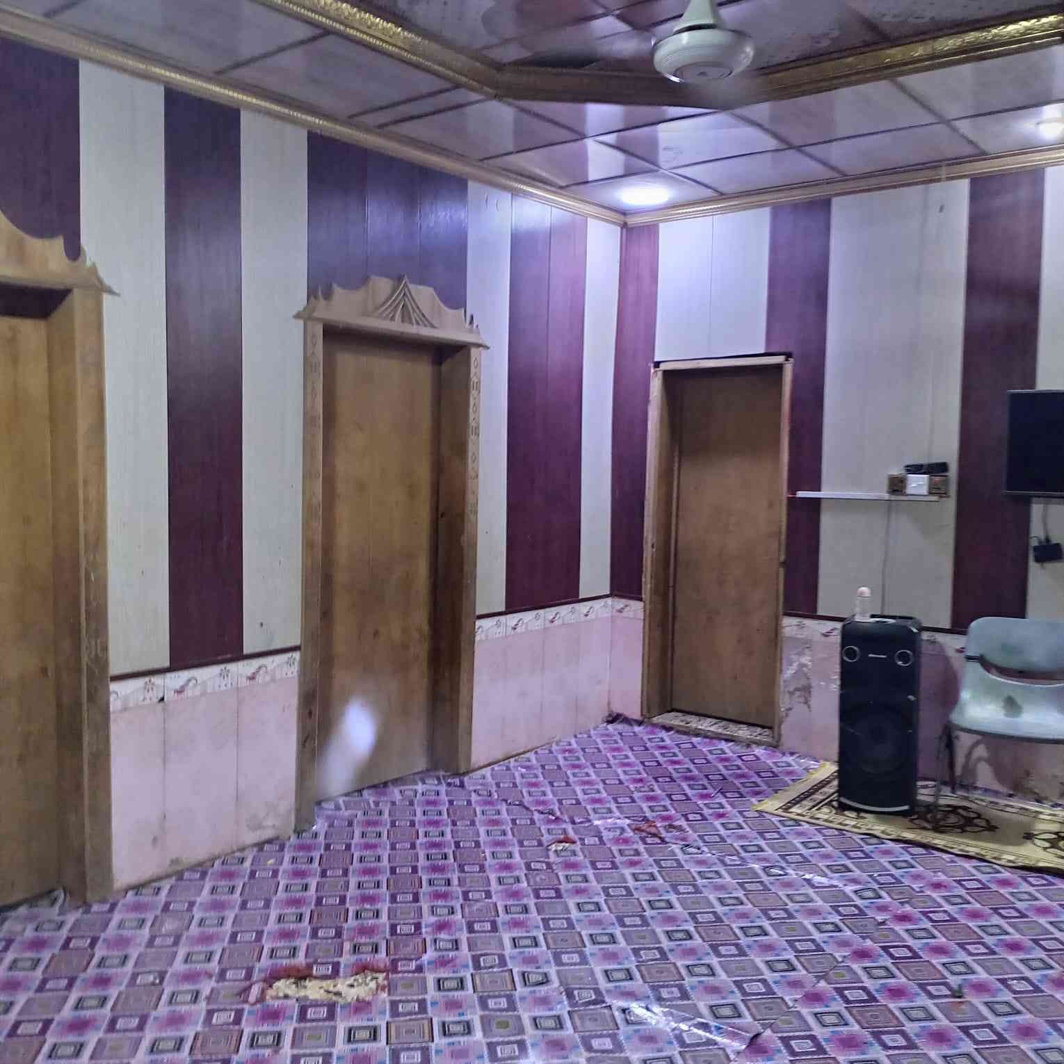 سلام عليكم ورحمه الله بيت المساحه ٦٠٠متر واقع حال بيت وحديقه جملون الموقع المنار  الحمار حي العكسري ال سويف لاستفسار ***********البيع السعر ٣٥
