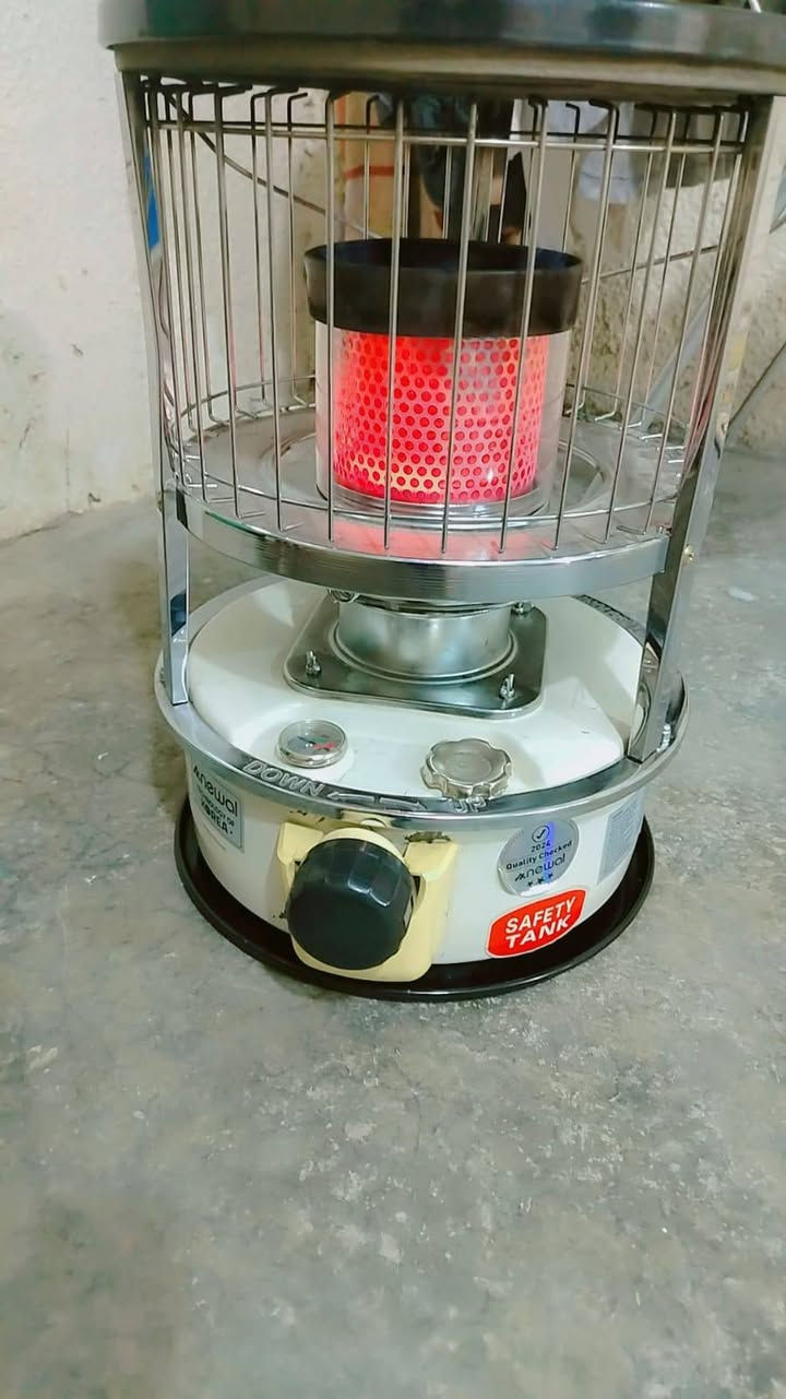 صوبه نفطية للبيع جديدة ما مستخدمه غير بس شتاء مرة وحده مستعجله على بيعتهاا واتصال على هذا الرقم ***********
