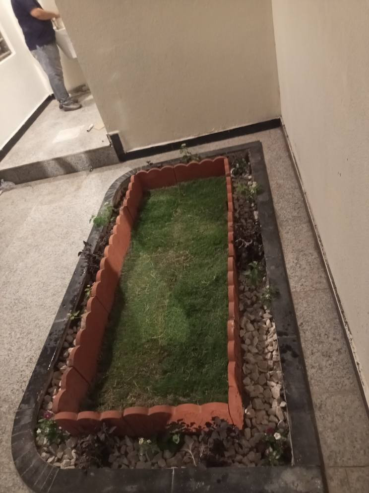 🌿✨ Al-Amry Landscape ✨🌿

نحوّل المساحات العادية إلى حدائق تنبض بالجمال والحياة 💚
تصاميم عصرية تجمع بين الذوق الهندسي والطبيعة الساحرة 🌺

🔹 تصميم وتنفيذ حدائق منزلية
🔹 حدائق الشركات والمجمعات
🔹 تنسيق حدائق المدارس والجامعات
🔹 تصميم جلسات خارجية (Outdoors)
🔹 زراعة الثيل والنباتات وتنسيق كامل للمساحات

👨‍🌾 بإشراف:
المهندس الزراعي عبد الحسن محمد العامري

💡 دقة بالتنفيذ + أفكار إبداعية + جودة عالية

📩 للتواصل والحجز:
***********

🌱 خلي حديقتك تحچي عن ذوقك… وإحنا نحقق الحلم 💫 البصرة, العراق
