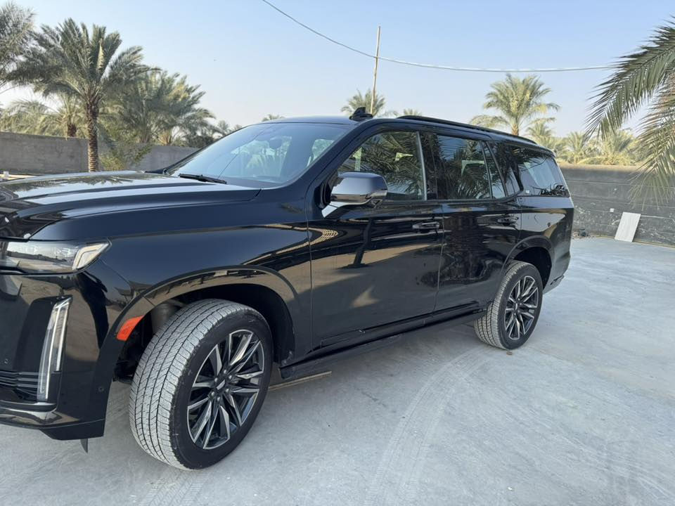 الفخامة الامريكية  ‎😍 ملكة الاناقة و الجمال
كاديلاك اسكاليد اسبرسو ام المساج موديل 2023 
وكالة المنصور ( خليجي )

 السعر ٩٢٠ ورقه 

كفالة عامة من تبديل من صبغ من كير من مكينة و شرط الفحص 
عداد المسافة : 54 الف 

المواصفات :
ابواب شفط 
نقطة عمياء 
مري اوتو دم 
صندوق شفط 
جكات 
نظام دفع رابع و خلفي 
شاشه كبيرة 
كامرة 4k
دمام صندوق
تشغيل عن بعد 
36 سماعة AKG
كاميرات 6
فورويل
كشن رجاج ‎ 
دوسات كهرباء
داتا شو 
بانوراما 
داخل جوزي المرغوب 
جنطة ذكية جلاق 
رادار جانبي و امامي 
رادار تحديد مسار 
مسنات خلفية تدفئة 
كشن Vib منفصل 
مري شفط 
اشاير بلمري 
ويل 22
ذاكر ميموري خزن 
مسنات جلد 
إنارة محيطية 
لدات 
اشاير ترحيب 
بصمات ٢
حزام ذكي 
كاميرا وسطية 
هاند بريك دكمة 
نظام سحب القطر 
مايك بجميع المقاعد 
نظام تجاوب مع السائق 
حاملات اكواب 
ثلاجة وسطية 

.
العنوان : الديوانيه 

للاستفسار الاتصال على هذا الرقم 
***********
