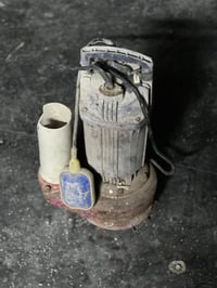 غطاس ياباني السعر 100.   07727578818