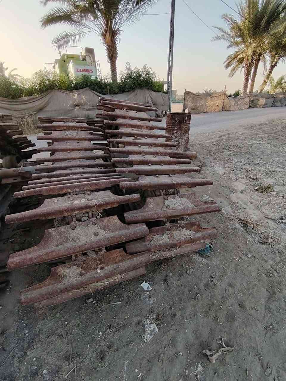 سلام عليكم يوجد تحويره مشتغله موسمين تحويره نظيفه وياها تخم تايرات نظيف وياها درام وكونكيف وتعلاوه تحويره جاهزه وياها مانع فلته  الاستفسار على رقم ***********
