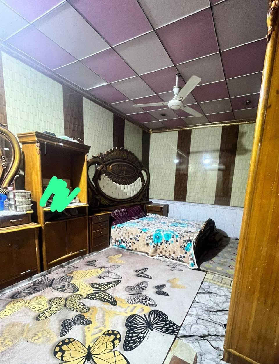 بيت بالناحيه. بي اربع غرف وهول مساحته ٧×٦ مطبخ ودوانيه خارجيه وصحيات  وطارمه الطول ٨ والعرض ٤. مساحت البيت كل ٢٥٠والمقرنص واصل للباب

السعر ٧٠ قابل للتفاوض
 
مكتب عقارات السفير 
كرمه علي الناحيه قرب الجسر الأخضر قرب عيادات الحمد الطبيه
مكي غازي العبادي  ***********
