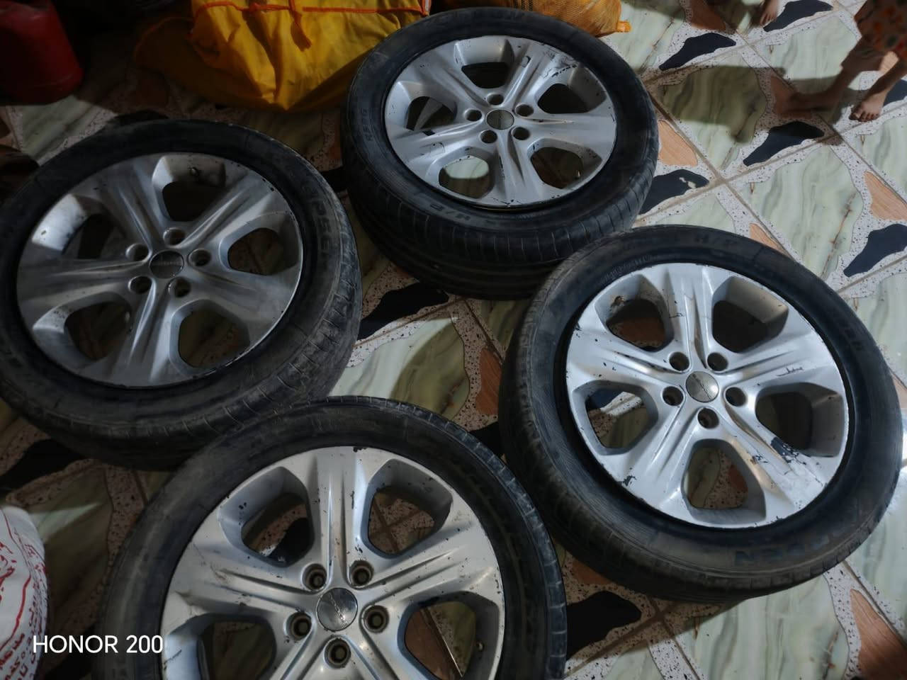 تخم كامل مع التيارات قياس ٢٠..٥٠..٢٦٥


**إذا كنت صاحب هذا الإعلان وتريد حذفه لأي سبب، رجاءا أرسل رسالة إلى الدعم الفني**