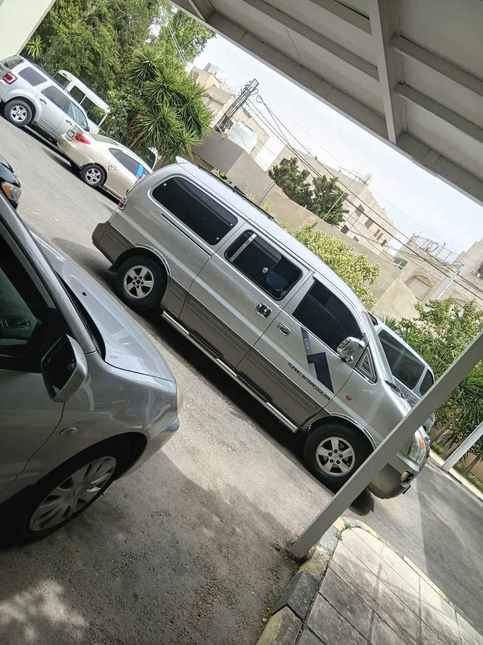 نبدأ بالصلاة على النبي
لعشاق النظافة 

باص هيونداي ستاريكس 2005 قير عادي ليمتد 

بدون هريان بحال الوكالة  مالك اول من الحرة  

ماتور  2500 اسود CRDi 

مشية صلاة النبي ولا طقة 

مكيف مركزي شغال ثلج 

غرفة الشركة 

اكسسوارات  كاااملة 

جنط اصلي وكوشوك نظيف

باص صلاة النبي وضع بلاده 

الله يبارك لصاحب النصيب 🫂❤️
رقم 0772648617
الموقع الطفيله


**إذا كنت صاحب هذا الإعلان وتريد حذفه لأي سبب، رجاءا أرسل رسالة إلى الدعم الفني**