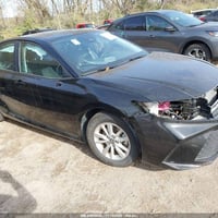 كامري LE • هايبرد • ٢٠٢٥