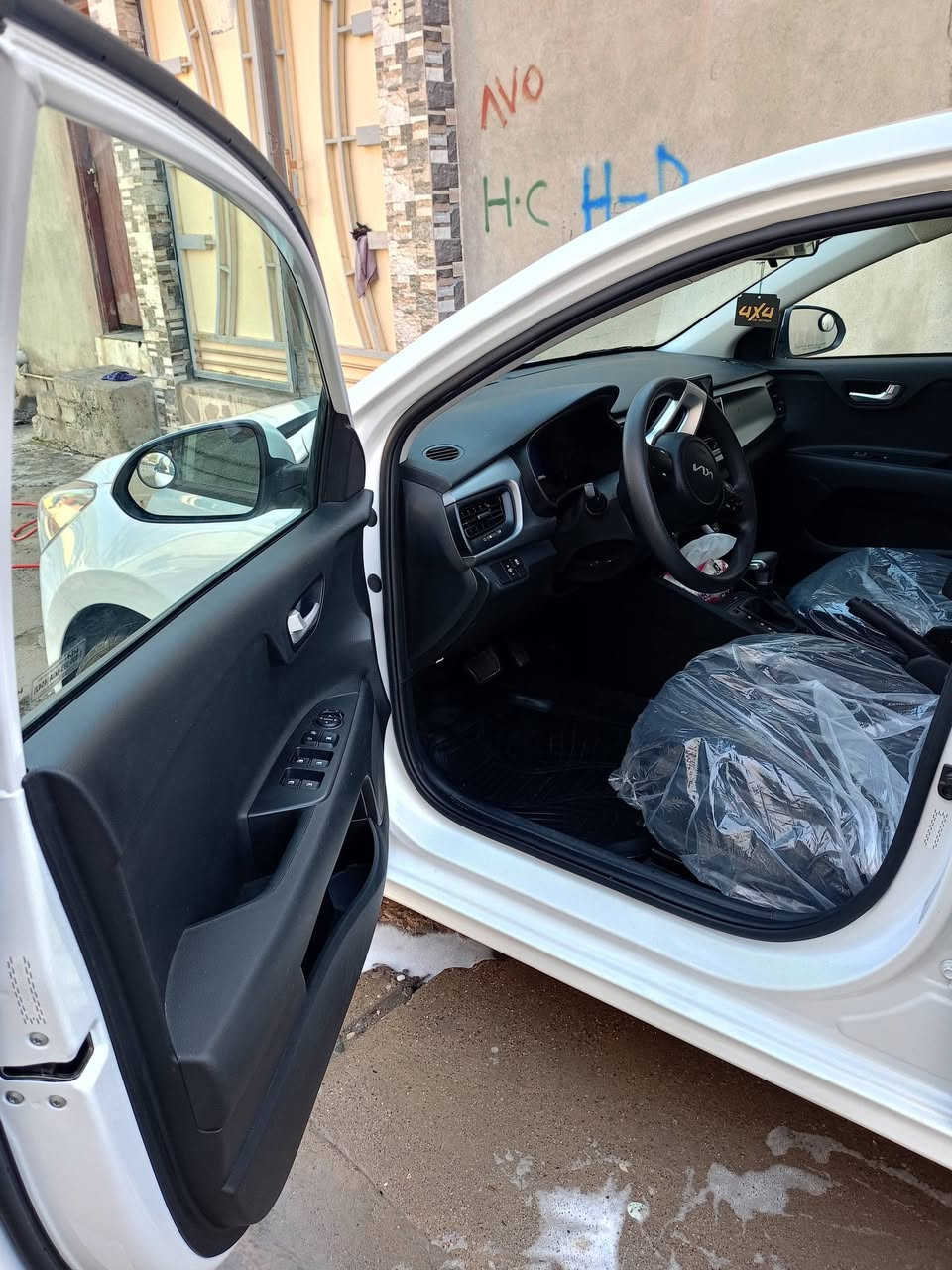 كيه ريو 23 للبيع
كاتي تترقم اربيل بعد. شهر

ضرر بابين وجاملغ تبديل مثل مابين بل صوره 

ممشاه 28
بجم كبس صندوق كبس
محرك 16

كهربائياات كلو شغال 

تتواصل *********** متوفر واتساب

السعر 122بيها مجال بصيط
