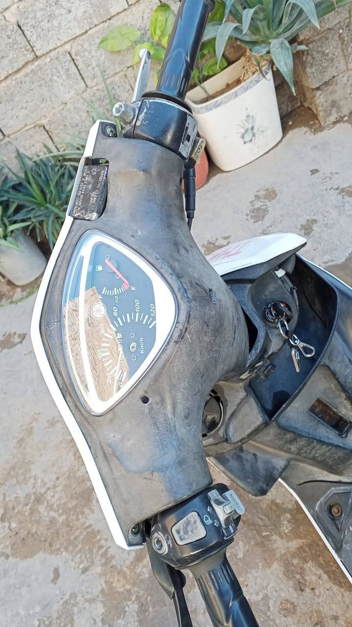 سلام عليكم عندي دراجه ماكس مضلع كابريتر. مجفته مره وحده على ايدي تجفيت درجه اوله  الدراجه يحتاجلها نواقص قليله مثل القبق الي كدام الكور او الواقيه مال صلنصه والكشن يحتاجله دوشمه فقط   مبدل كفرات جماليه     ب525 وبيها مجال هندر  نكره سلف نكره مكاني الكاضميه الطي متواجد خاص مو شراي لاتعلق .


**إذا كنت صاحب هذا الإعلان وتريد حذفه لأي سبب، رجاءا أرسل رسالة إلى الدعم الفني**