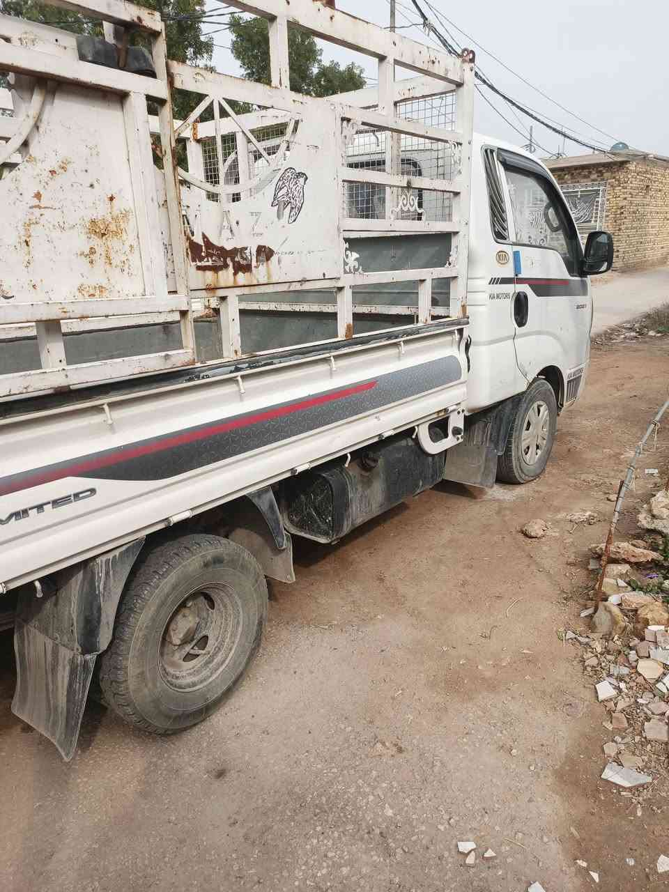 السلام عليكم. للبيع موديل 13. رقم  انكليزي  جاهزه كلشي ماعايزه مكان نجف الكوفه***********
