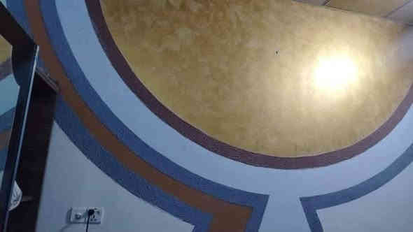 السلام عليكم يتوفر بيت مساحه 125متر طابقين يتكون من 4غرف منام وصاله وستقبال ومطبخ مع صحيات داخليه وخارجيه نوع العقار وقف سني مسجل دفع اجار سنوي 250الف كل الخدمات متوفره  العنوان ابو الخصيب حمدان البز قرب مدرسه عثمان وقريب شارع حمدان مسافه 150مترسعر 65وبي مجال ***********
