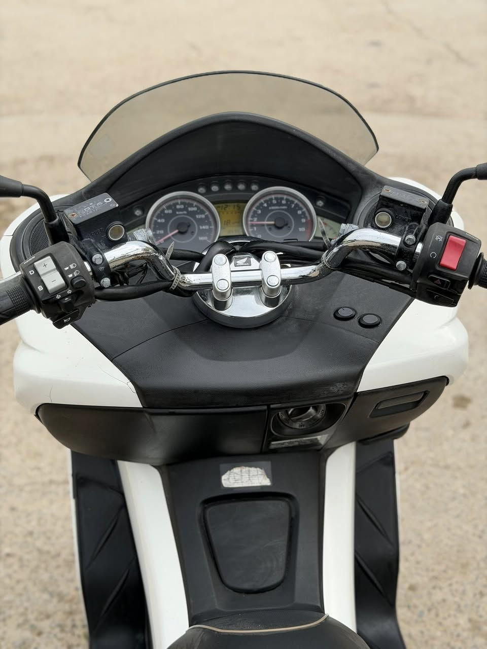 سلام عليكم 010 نازلة رمبة اقل شهر بعدها نضافة 95‎%‎ مكان بعقوبة للاستفسار ***********
