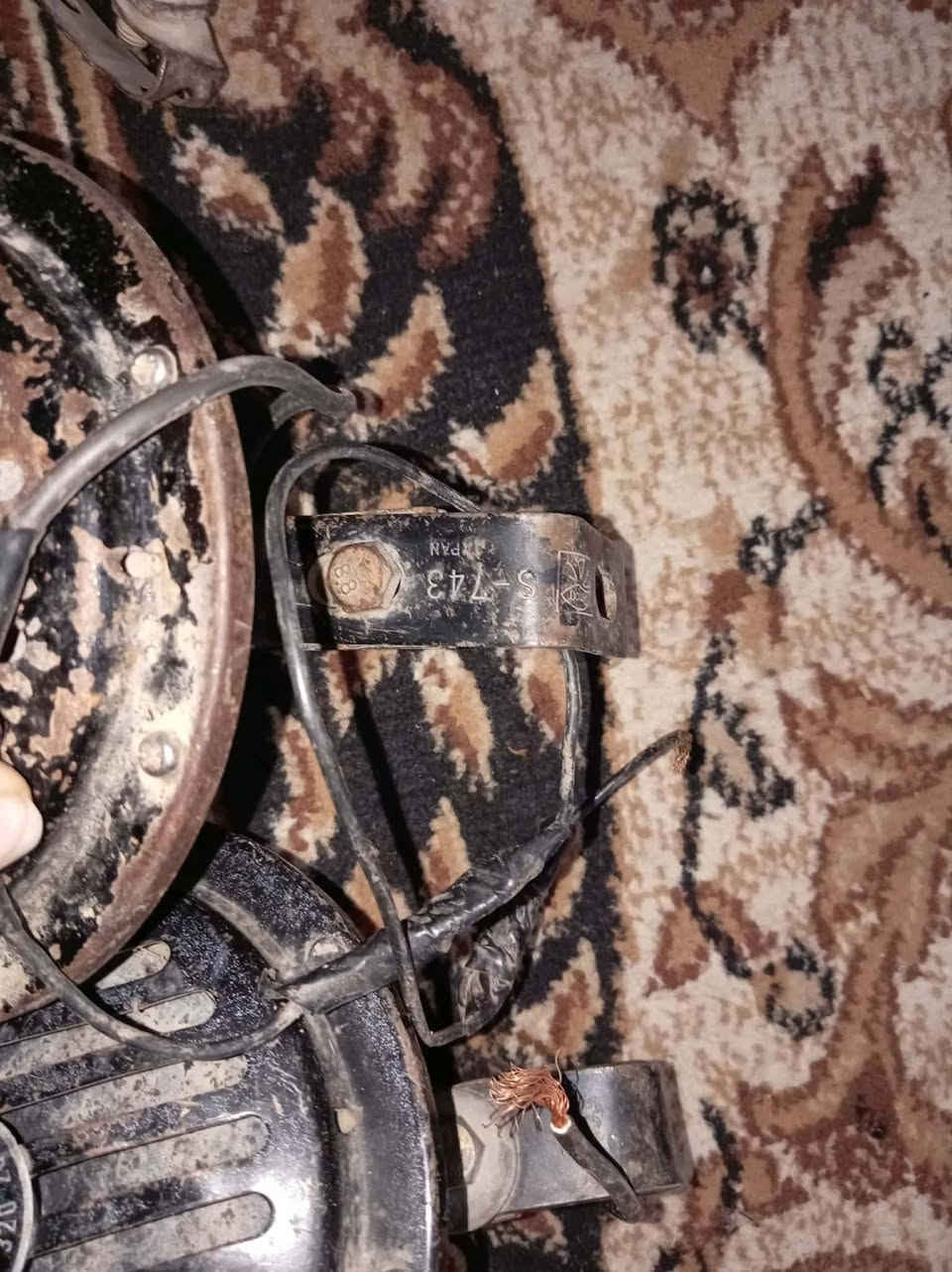 هورنات الماني اصلي مامصلح بوش #مجمع باسم الحجي 
شارع الدوائر
واسط/العزيزيه للبيع نضافه فول  مستخدم  استعمال قليل  اخو جديد  على بركه الله تم افتتاح موقع جديد  واسط عزيزيه شارع المحكمة مقابل الإطفاء ☆ الدفاع المدني☆ للاستفسار خاص او الاتصال***********
************يتوفر واتساب وتليكرام تعالو وبيكم خير ودللو اسعار مناسبه
