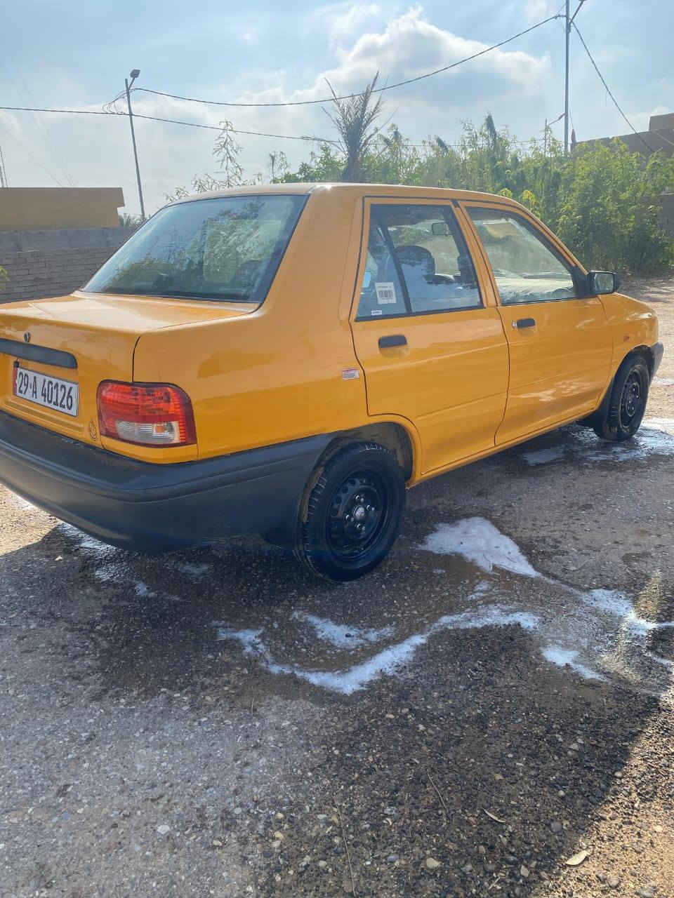 سلام عليكم سايبه للبيع مديل 24 سياره مكفوله كفاله عامه  لا صبغ ولا تبديل تخم تاير حداديه رقم واسط تحويل بل الاسم معروضه اب70 وبيهه مجال تفاصيل اكثر اتصل عله الرقم***********
