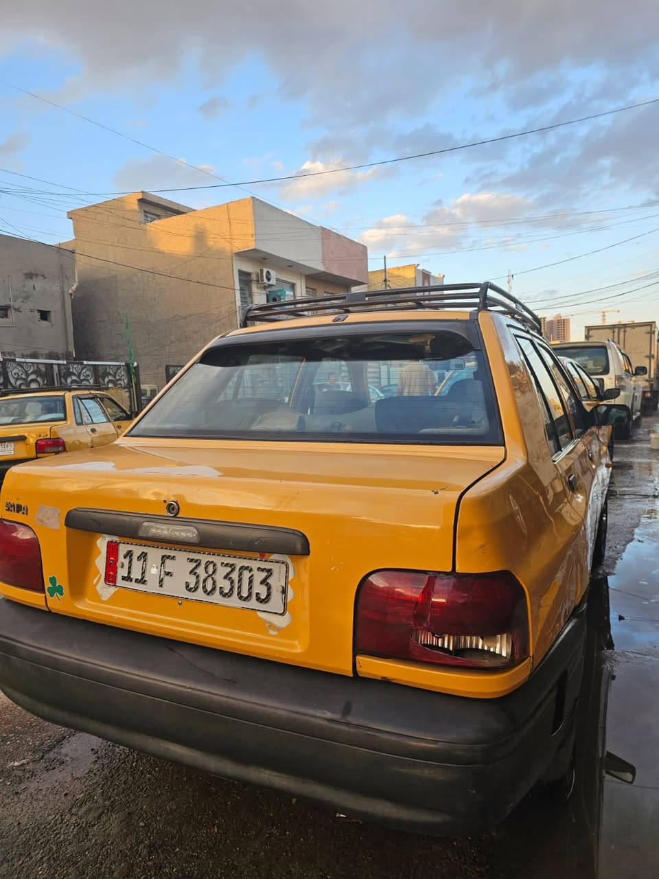 السلام عليكم سايبا ٢٠١٥ مكينه كير حداديه تايرات كلهه جديد تبريد شغال مابيهه نقص هيئه غرامات مصفره سياره باسمي رقم جديد نقص بيهه بس خياسات باقي كله جاهز سعر ٣٤ ورقه  مكاني بغداد الحريه 
***********
