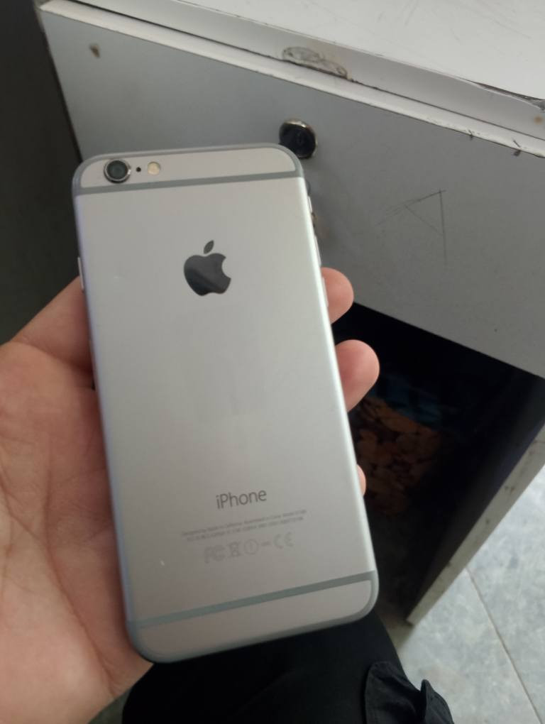 ئایفۆن 6 زاکیرەی 16 پاتری 80 زۆر زۆر خاوێن بێ کێشە  شاشە بیلاد هەر هەموو شتی بەشەرت خەریتە کەپس نەکراوە 
نرخی کۆتایی 25 هەزار أربيل, العراق


**إذا كنت صاحب هذا الإعلان وتريد حذفه لأي سبب، رجاءا أرسل رسالة إلى الدعم الفني**