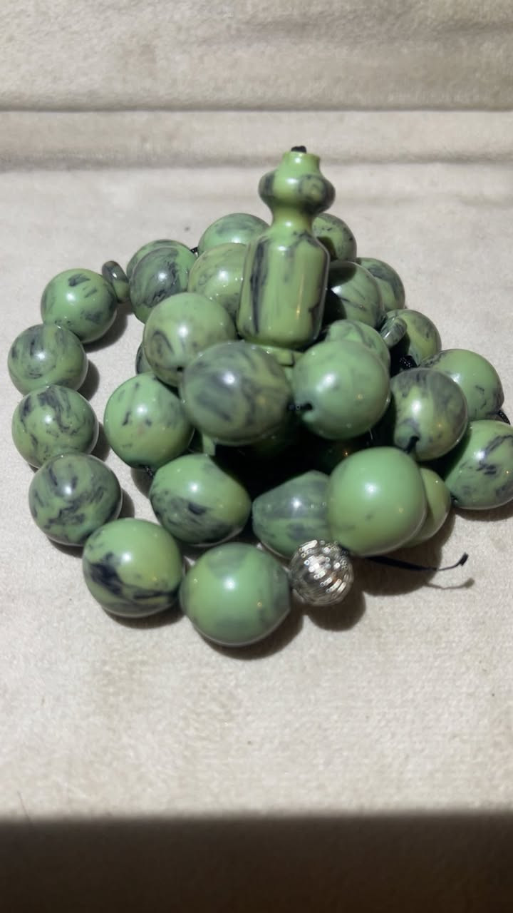 مسباح سندلس 
33حبة
جراخة مصر
الوزن88غرام
للحجز تواصل خاص او واتساب***********
يوجد توصيل جميع محافظات العراق
.
