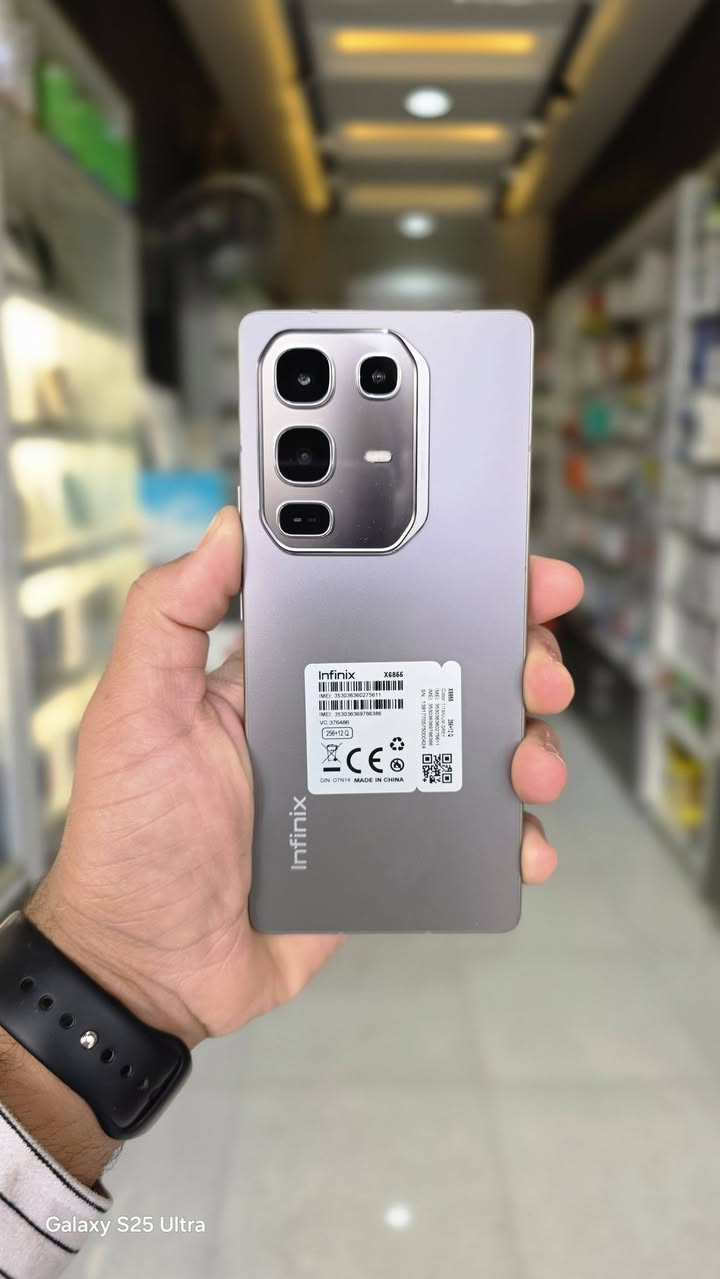 انفنكس نوت 50 برو ✨

🧨الهاتف الأفضل من شركة infinix 

📱الشاشة : 6.78 بوصة - 144 هرتز - AMOLED
💾الذاكرة : 256 جيجابايت الرام 8 جيجابايت
📷الكاميرا : 50 + 8 + 0.8 ميجابكسل
💾المعالج : Mediatek Helio G100 Ultimate
🔋البطارية والشحن السريع : 5200 مللي أمبير - 90 واط 

➖➖➖➖➖➖➖➖➖➖➖

               الــــعنـــــــــوان
📍الديوانية _البدير _ شارع البلديه مقابل سيد سلمان ابو الذهب 

✨ للإستفسار التواصل على بريد الصفحة أو الاتصال 

☎️***********
☎️***********
