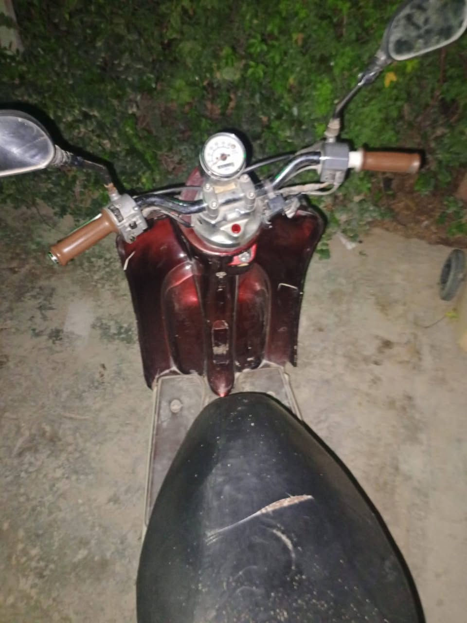 السلام عليكم عبد الحليم للبيع كوم حديد ساعه تشتغل ساعه لا ما ادري شبيه سعره 125 وبيه مجال عنواني بغداد الدوره ابو دشير رقمي ***********
