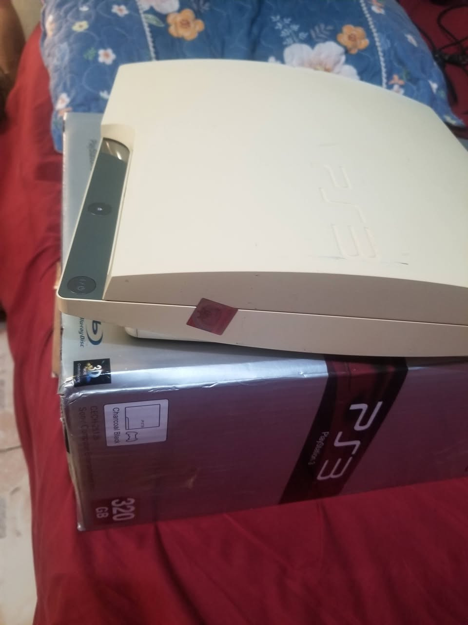 بلي 3 سلم مهكر نضيف جداا العاب بي هارد 320 داخلي للبيع كامل 150


**إذا كنت صاحب هذا الإعلان وتريد حذفه لأي سبب، رجاءا أرسل رسالة إلى الدعم الفني**