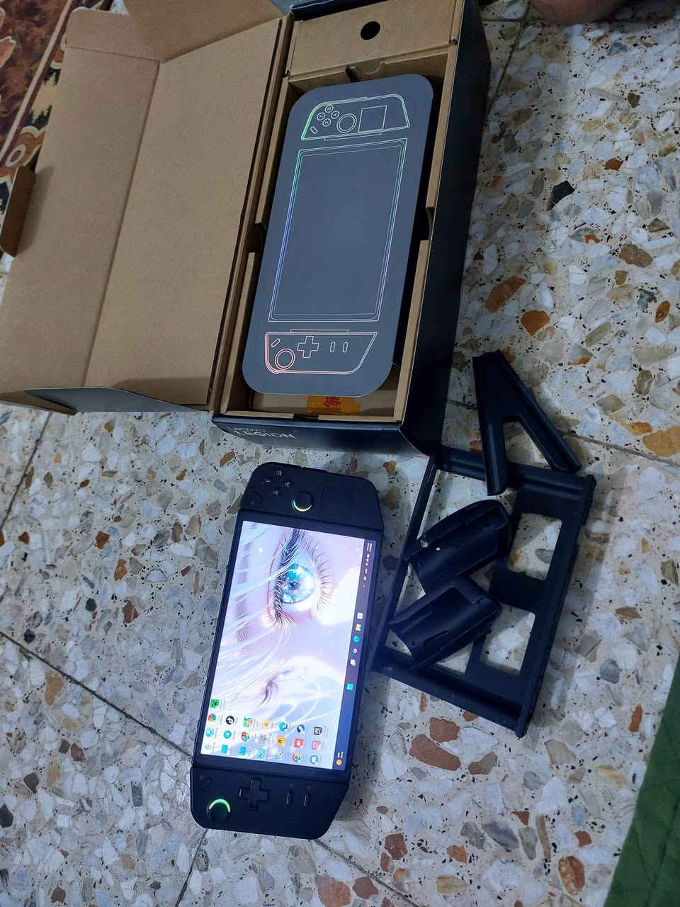 ليجن كو لينوفو
ذاكره 1T
بدلت البطاريه مالته خليت دبل بطاريه وبطاريته القديمه بعدها جديده هم موجوده وياا 
كفر للجهاز وكفر للجوستك السعر ٨٧٥ وبي مجال مكاني بغداد


**إذا كنت صاحب هذا الإعلان وتريد حذفه لأي سبب، رجاءا أرسل رسالة إلى الدعم الفني**